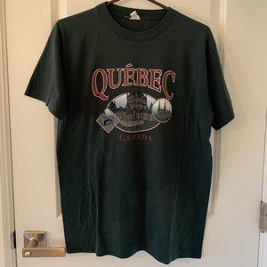 Vintage Quebec Canada Graphic Tee Green/Red US L